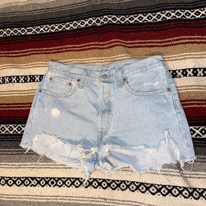 Women’s Levi’s 501 cutoff shorts